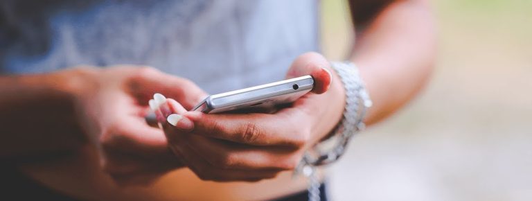 how to use social media to help mental health